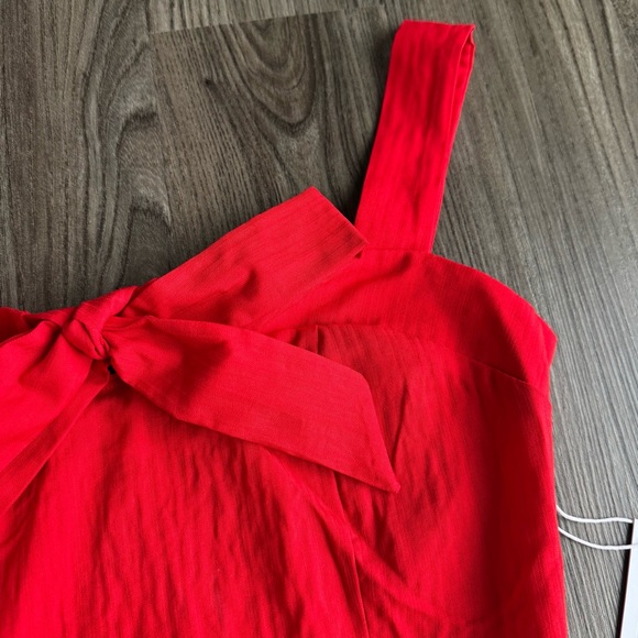 Sienna Sky Red Bow Tie Strap Top size M NEW - Picture 3 of 5